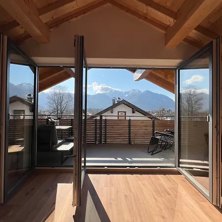 Gernblick - Neue Dachwohnung Mit Bergblick Und Kostenlosem Privatparkplatz Appartamento
