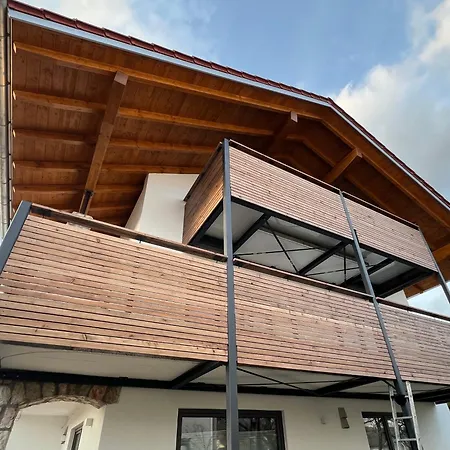 Gernblick - Neue Dachwohnung Mit Bergblick Und Kostenlosem Privatparkplatz Grassau (Bavaria)