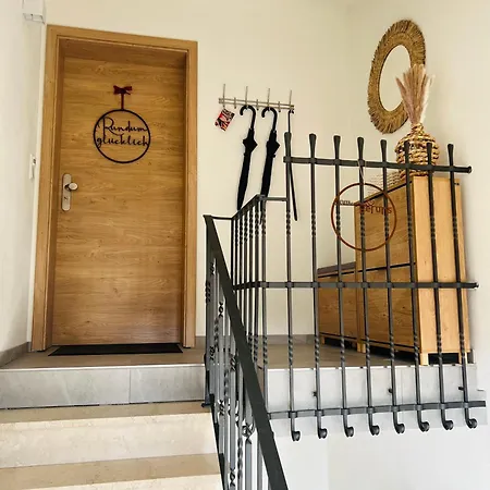 Gernblick - Neue Dachwohnung Mit Bergblick Und Kostenlosem Privatparkplatz Apartmán *